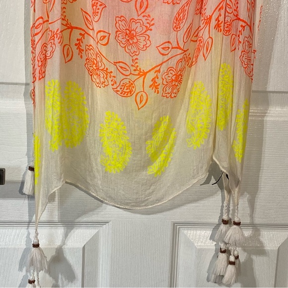 Lucky Brand Scarf White,Orange & green.Like New. - Picture 3 of 8